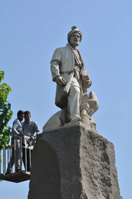 مرمت و بهسازی مجسمه فردوسی پس از ۶۳ سال
