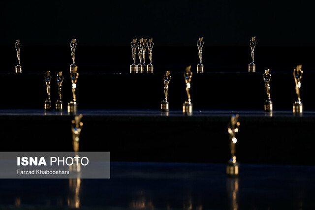 کار را به دانشجویان بسپارید!