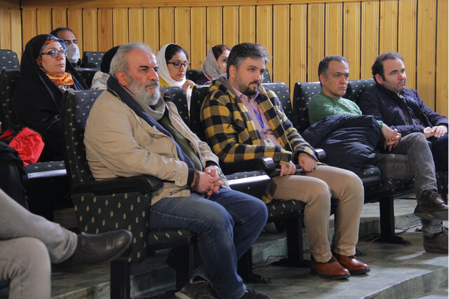 آغاز یک گردهمایی نوجوانانه به بهانه سینما 2 آغاز یک گردهمایی نوجوانانه به بهانه سینما