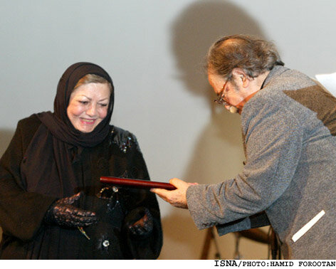 از حواسجمعی «گوهر خیراندیش» تا خجالت سعید پورصمیمی 1 از حواسجمعی «گوهر خیراندیش» تا خجالت سعید پورصمیمی