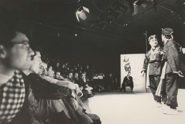 از ماجرای یک شورش تا چند حکایت دیگر 4 از ماجرای یک شورش تا چند حکایت دیگر