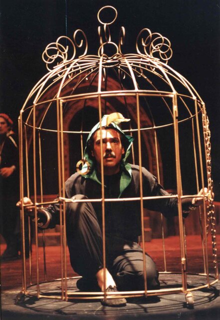 جشنی که همه برایش سر و دست شکستند! 3 جشنی که همه برایش سر و دست شکستند!