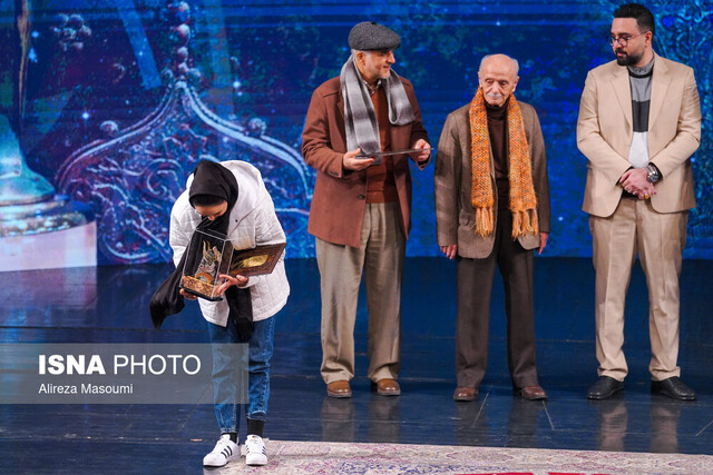 در مراسم افتتاحیه جشنواره تئاتر فجر چه گذشت؟ 3 d8afd8b1 d985d8b1d8a7d8b3d985 d8a7d981d8aad8aad8a7d8addb8cd987 d8acd8b4d986d988d8a7d8b1d987 d8aad8a6d8a7d8aad8b1 d981d8acd8b1 da86d987 63cc3775e5e8d
