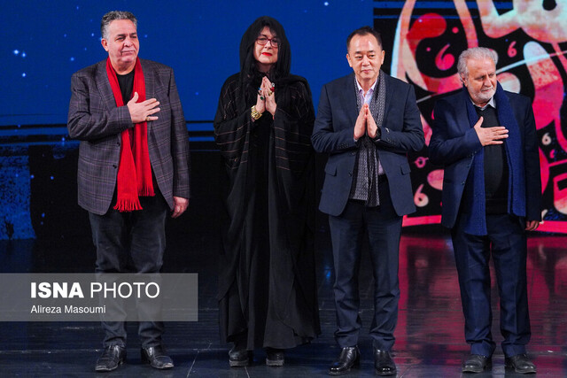 در مراسم افتتاحیه جشنواره تئاتر فجر چه گذشت؟ 7 d8afd8b1 d985d8b1d8a7d8b3d985 d8a7d981d8aad8aad8a7d8addb8cd987 d8acd8b4d986d988d8a7d8b1d987 d8aad8a6d8a7d8aad8b1 d981d8acd8b1 da86d987 63cc37785c8bd