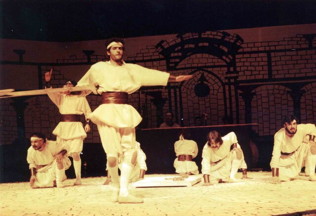 ضیافتی با حضور جمشید مشایخی، گوهر خیراندیش، پرستو گلستانی ، بهروز بقایی و... 1 ضیافتی با حضور جمشید مشایخی، گوهر خیراندیش، پرستو گلستانی ، بهروز بقایی و...