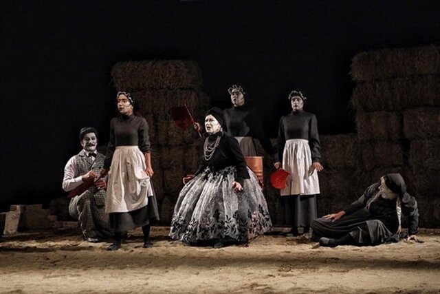 نوید محمدزاده، ماجرای یک پیرزن و یک جایزه 6 نوید محمدزاده ، ماجرای یک پیرزن و یک جایزه