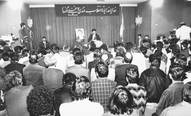 وقتی پای فیلم و تئاتر به روزنامهها باز شد 5 وقتی پای فیلم و تئاتر به روزنامهها باز شد