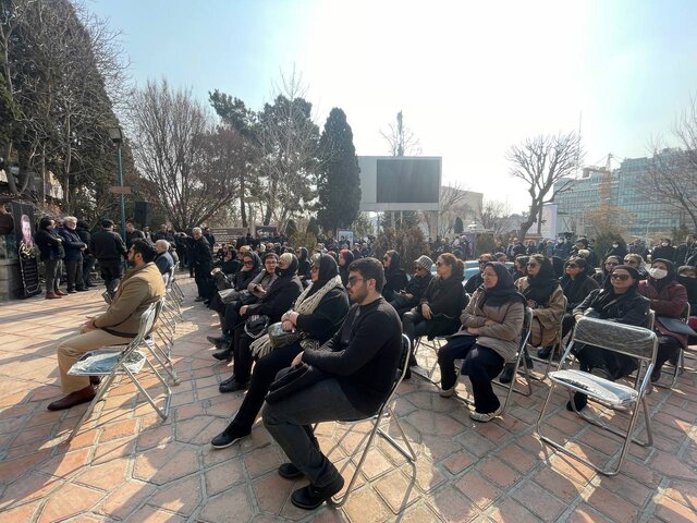 آغاز مراسم تشییع شهرام عبدلی در تهران 1 d8a2d8bad8a7d8b2 d985d8b1d8a7d8b3d985 d8aad8b4db8cdb8cd8b9 d8b4d987d8b1d8a7d985 d8b9d8a8d8afd984db8c d8afd8b1 d8aad987d8b1d8a7d986 63fb04ee18b24