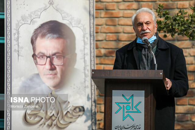 بدرقه شهرام عبدلی به قطعه هنرمندان / "حقش را از سینما نگرفت" 2 d8a8d8afd8b1d982d987 d8b4d987d8b1d8a7d985 d8b9d8a8d8afd984db8c d8a8d987 d982d8b7d8b9d987 d987d986d8b1d985d986d8afd8a7d986 d8ad 63fb7632ddcc9