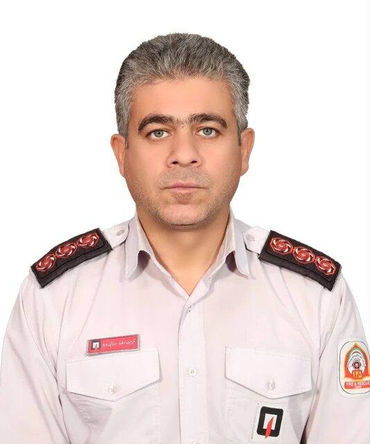 شهادت یکی از آتش نشانان در جریان اطفای حریق خیابان بهار شهادت یکی از آتش نشانان در جریان اطفای حریق خیابان بهار