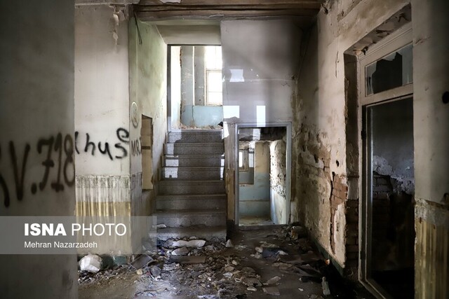 تبدیل "کنسولگری سابق آلمان" در تبریز به پاتوق معتادان! 3 تبدیل "کنسولگری سابق آلمان" در تبریز به پاتوق معتادان!