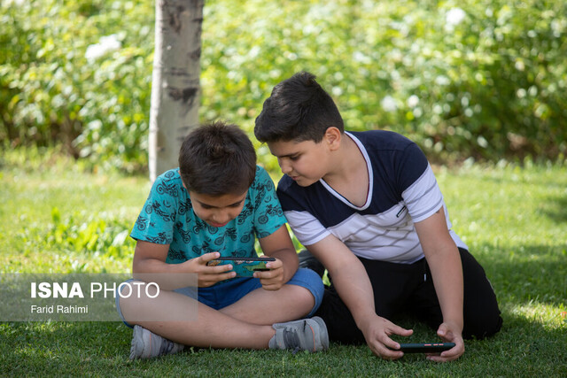 کودکان؛ گمشدگان هزارتوی اینترنت 1 تبعات حضور کودکان در دهلیزهای هزارتوی اینترنت