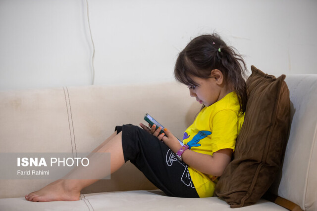 کودکان؛ گمشدگان هزارتوی اینترنت 3 تبعات حضور کودکان در دهلیزهای هزارتوی اینترنت