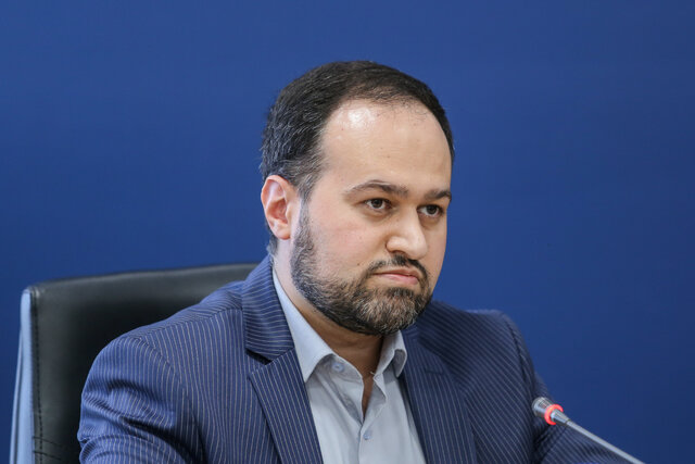 نماینده ساترا: ما را گوشه دیوار نبرید/ نماینده پلتفرمها: بگذارید کار کنیم 12 نماینده ساترا: ما را گوشه دیوار نبرید/ نماینده پلتفرمها: بگذارید کار کنیم