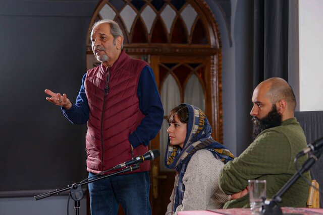 داریوش فرهنگ : با خود رو راست باشید 1 d8afd8a7d8b1db8cd988d8b4 d981d8b1d987d986daaf d8a8d8a7 d8aed988d8af d8b1d988 d8b1d8a7d8b3d8aa d8a8d8a7d8b4db8cd8af 658bc3caa3883