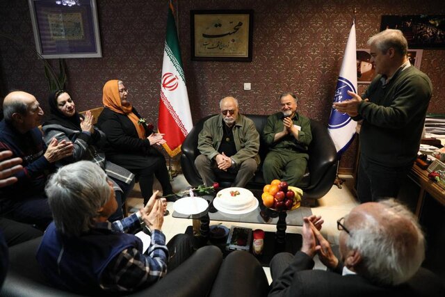 از اکبر زنجانپور چه خبر؟ 1 از اکبر زنجانپور چه خبر؟