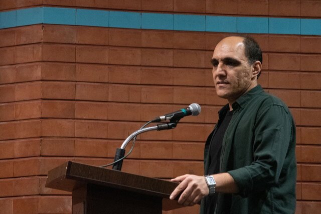 از حضور علی دهباشی تا چند داستان دیگر در شبی برای عباس کیارستمی 1 از حضور علی دهباشی تا چند داستان دیگر در شبی برای عباس کیارستمی