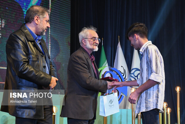 ایستگاه پایانی هفتمین المپیاد فیلمسازی نوجوانان ایران 6 ایستگاه پایانی هفتمین المپیاد فیلمسازی نوجوانان ایران