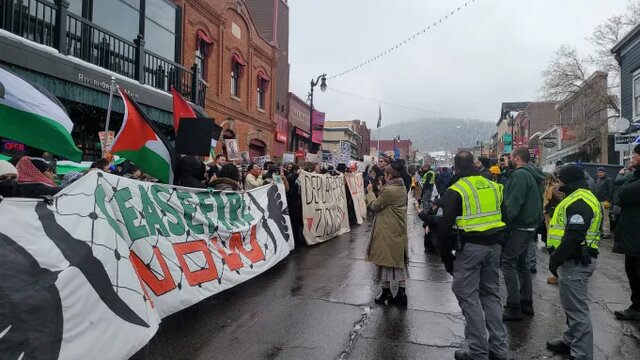 فریاد «بگذار غزه زنده بماند» در جشنواره آمریکایی 3 فریاد «بگذار غزه زنده بماند» در جشنواره آمریکایی