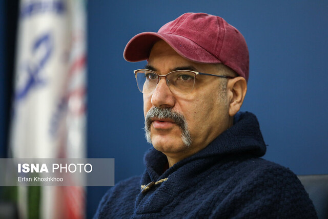 مهرداد خوشبخت: ناگفتهها فقط در خط مقدم جبهه نیست 2 کارگردان «پالایشگاه»: وقت آن رسیده که یک خاکریز عقب برگردیم