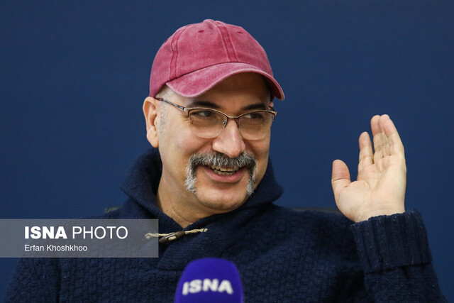 مهرداد خوشبخت: ناگفتهها فقط در خط مقدم جبهه نیست 3 کارگردان «پالایشگاه»: وقت آن رسیده که یک خاکریز عقب برگردیم