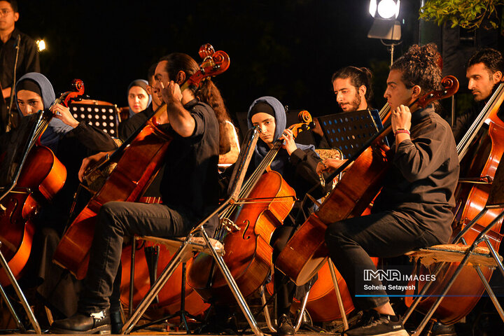 حضور زنان در عرصه موسیقی را تسهیل می‌کنیم