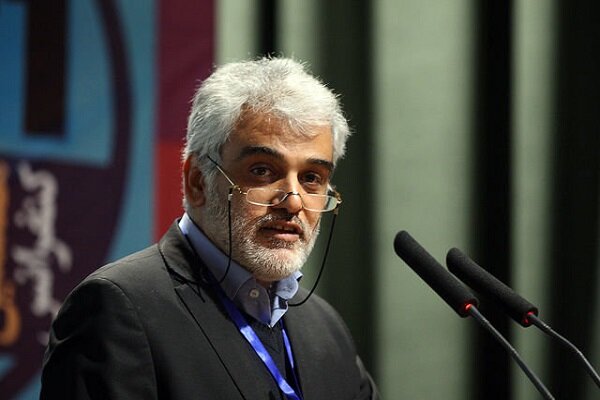 دانشگاه آزاد اسلامی به مرکز پژوهشی با نقش‌آفرینی شخصیت‌های مؤثر تبدیل شده است