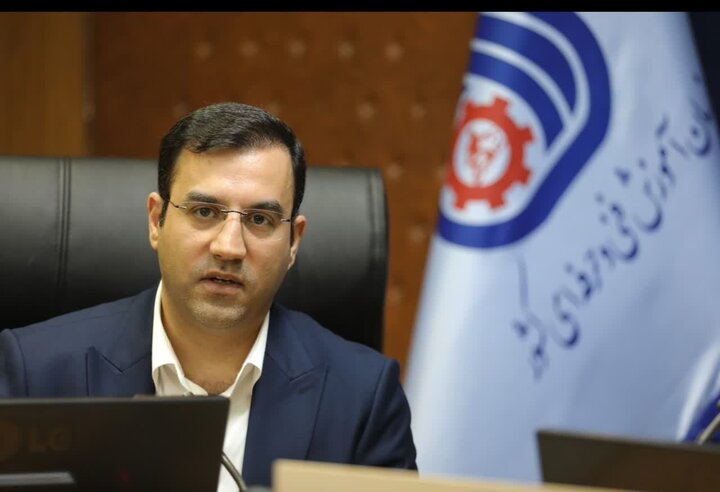 ۳۰۰ هزار مسکن کارگری به همت وزیر کار در دست ساخت است