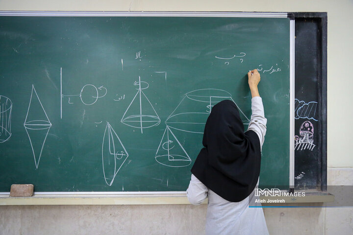 بیش از ۳۲۰ هزار نفر در سامانه یادگیری معلمان نام‌نویسی کردند