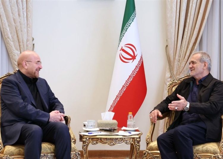 نامه قالیباف به رئیس جمهور/ مصوبه اصلاح حقوق کارکنان دولت غیرقانونی است 2 نامه قالیباف به رئیس جمهور/ مصوبه اصلاح حقوق کارکنان دولت غیرقانونی است