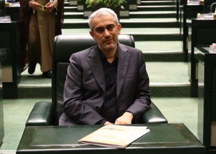 ناکامی وزرای پیشین در تکنرخیسازی ارز؛ مدنیزاده در مسیر یک تجربه تکراری؟ 3 ناکامی وزرای پیشین در تکنرخیسازی ارز؛ مدنیزاده در مسیر یک تجربه تکراری؟