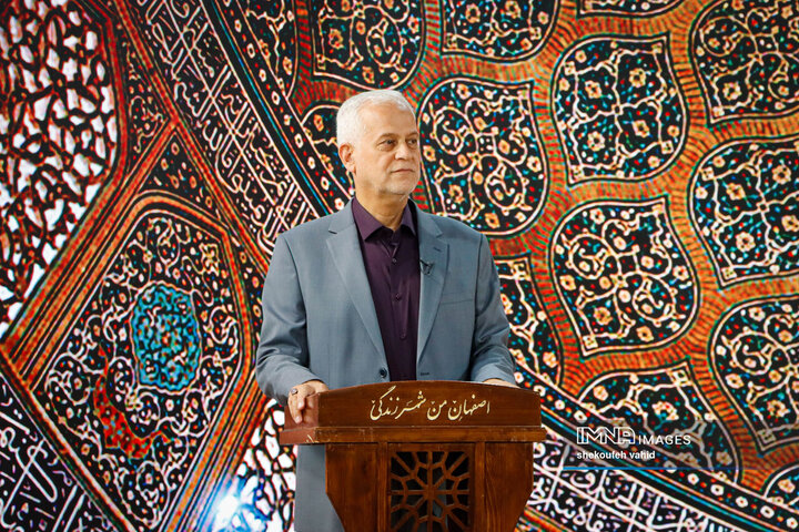 نخستین ربات پهپاد آتش‌نشان در اصفهان رونمایی می‌شود