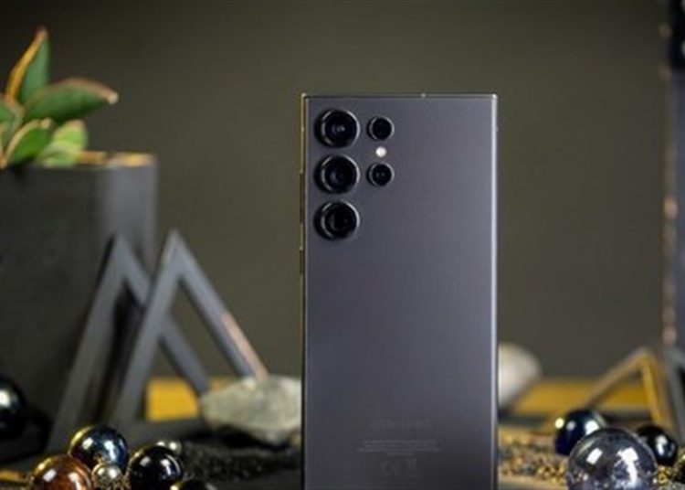 پای سامسونگ هم به پرونده قاچاق موبایل لوکس باز شد 2 پای سامسونگ هم به پرونده قاچاق موبایل لوکس باز شد