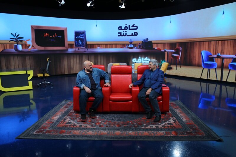 بررسی دلیل شکلگیری فساد اقتصادی در «کافه مستند» 1 بررسی دلیل شکلگیری فساد اقتصادی در «کافه مستند»
