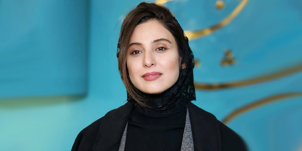 شیکپوشی غیرقابل وصف آناهیتا افشار در جشنواره فجر سوژه شد - چی بپوشم