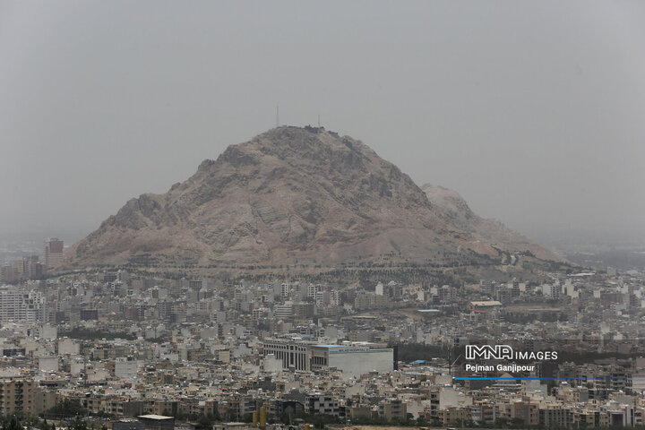 آلودگی هوای اصفهان امروز سه‌ شنبه ۱۵ مهر / هوای اصفهان بر مدار آلودگی