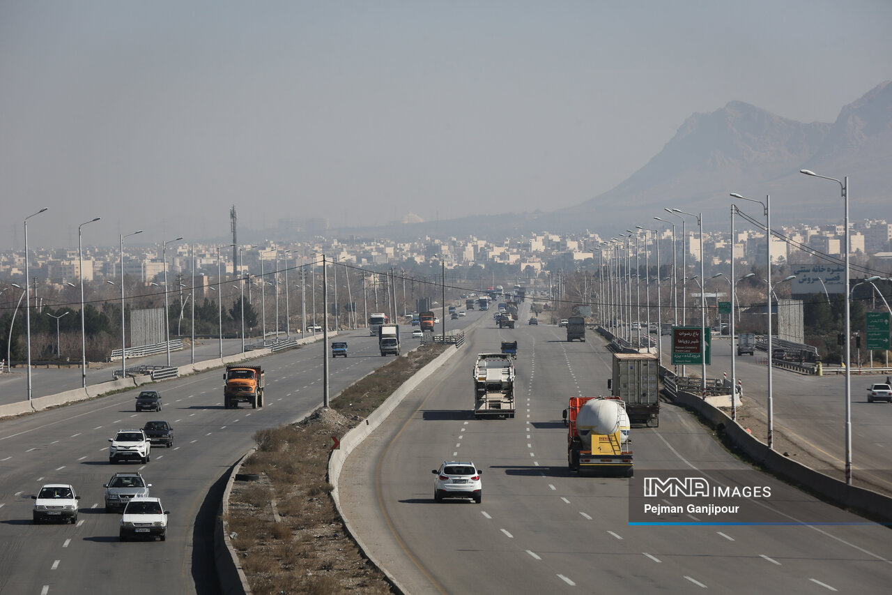 آلودگی هوای اصفهان امروز سه شنبه ۸ مهر / هشدار آلودگی برای ۹ نقطه نصف جهان 1 آلودگی هوای اصفهان امروز یکشنبه ۹ شهریور / نفس هوای سالم در نصف جهان