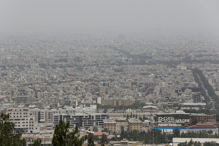 آلودگی هوای اصفهان امروز شنبه ۵ مهر / هوای اصفهان بر مدار آلودگی 3 آلودگی هوای اصفهان امروز شنبه ۵ مهر / هوای اصفهان بر مدار آلودگی
