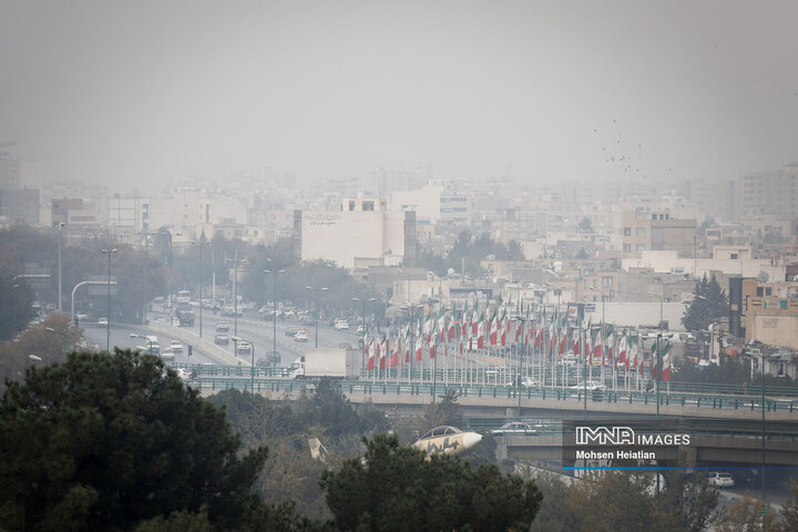 آلودگی هوای اصفهان امروز یکشنبه ۲۷ مهر / هشدار برای ۱۴ منطقه آلوده در اصفهان