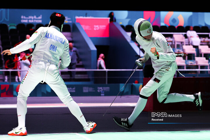 مدال برنز برگردن تیم ملی اسلحه سابر