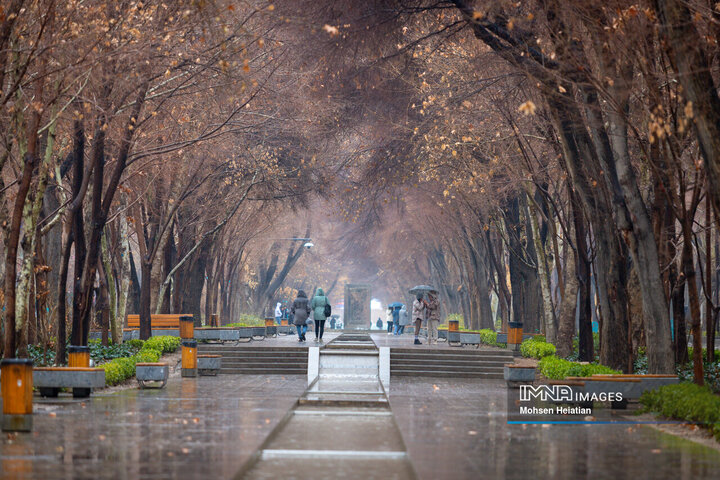 بارش پاییزی مناطقی از اصفهان را فرامیگیرد/ ثبت دمای پایینتر از صفر درجه در ۹ شهر استان 1 بارش پاییزی مناطقی از اصفهان را فرامیگیرد/ ثبت دمای پایینتر از صفر درجه در ۹ شهر استان