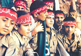 دفاع مقدس؛ کلاس همیشگی تربیت نسلها در مدار هویت و ایثار 1 دفاع مقدس؛ کلاس همیشگی تربیت نسلها در مدار هویت و ایثار