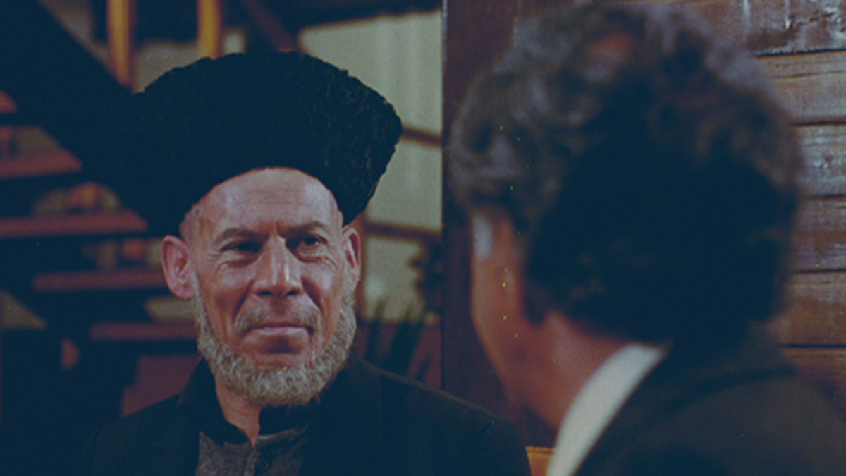 دو فیلم «شیلات» و «یتیم خانه ایران» در قاب شبکه تهران 1 سکانسهایی از فیلم شیلات