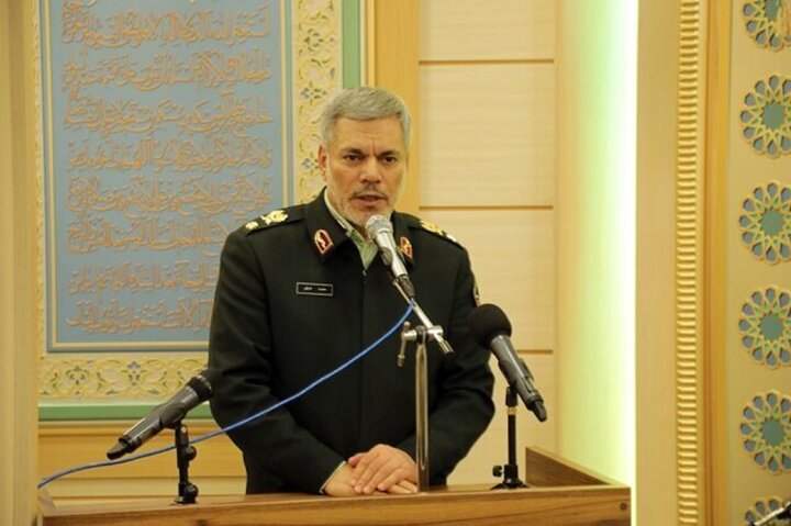 مرزنشینان نقش محوری در تأمین امنیت و تعامل با همسایگان دارند 2 مرزنشینان نقش محوری در تأمین امنیت و تعامل با همسایگان دارند