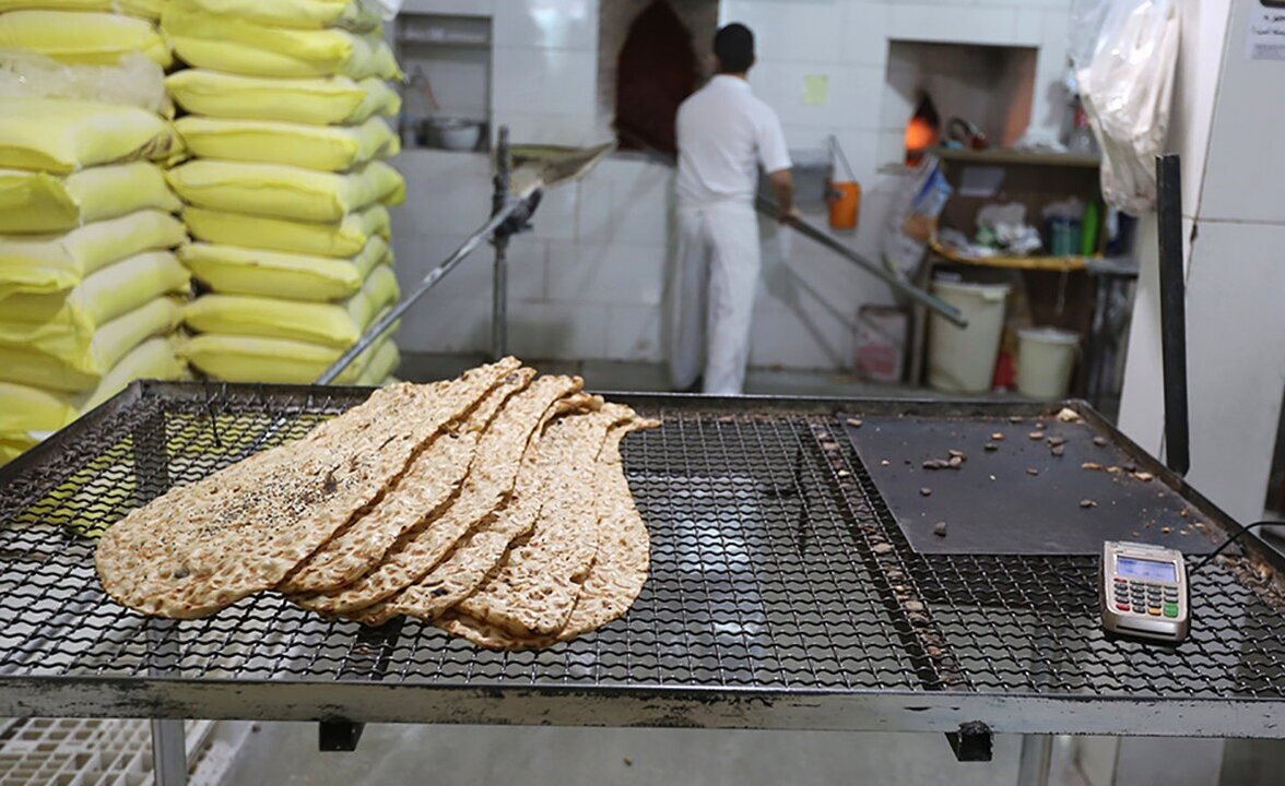 نان کامل چیست و چه فوایدی دارد؟ | نان گندم کامل از کجا بخریم؟ 2 نان کامل چیست و چه فوایدی دارد؟ | نان گندم کامل از کجا بخریم؟