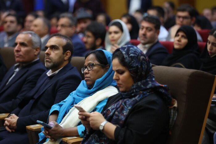 نسل «زد» در زیستبوم کارآفرینی و آموزش مورد توجه است 1 بهروزآذر: نسل «زد» در زیستبوم کارآفرینی و آموزش مورد توجه است