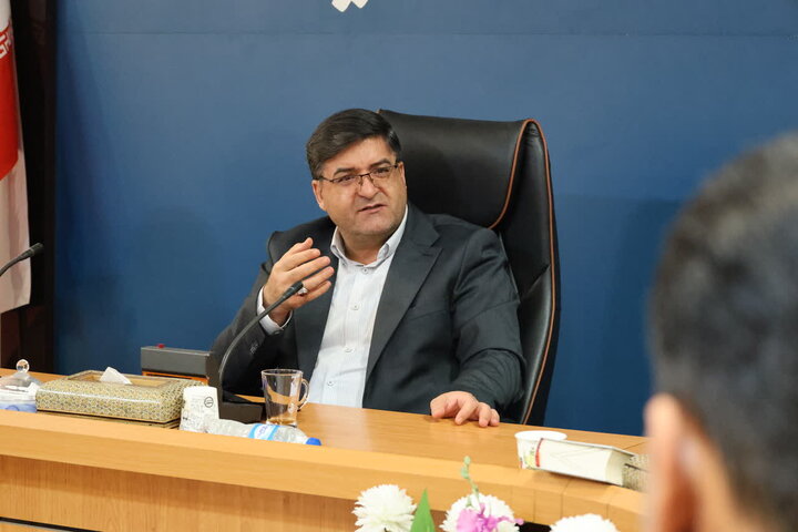 کتاب باید به بطن زندگی مردم راه پیدا کند 1 کتاب باید به بطن زندگی مردم راه پیدا کند