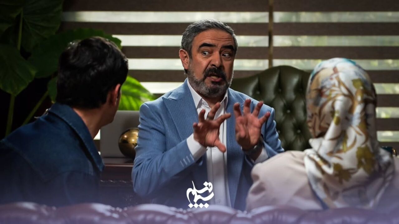 «شیش ماهه» با کارگردانی مهران مدیری از شبکه سه سیما پخش میشود + معرفی و زمان پخش 3 جدیدترین تصاویر از سریال «شیش ماهه» مهران مدیری منتشر شد/ نقش متفاوت حسن معجونی - ایرنا