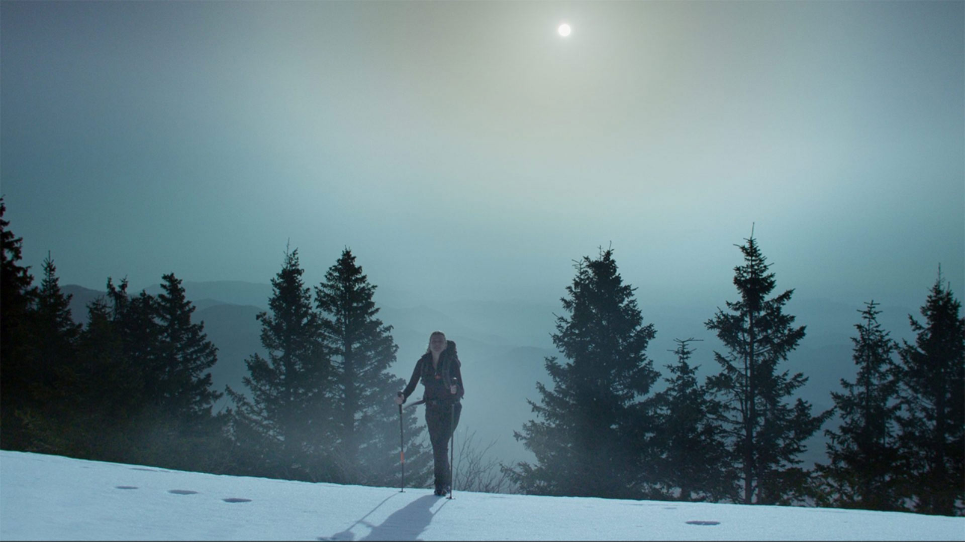 طوفان بیپایان به شبکه سه میرسد 3 نقد فیلم طوفان بی نهایت (Infinite Storm) | نائومی واتس در زیرژانر بقا - زومجی