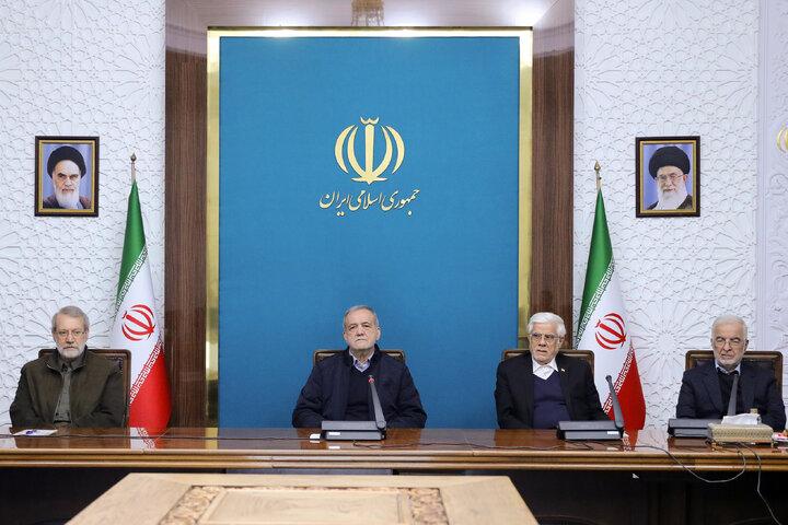 از اجرای طرح جامع دولت برای حمایت از معیشت تا افزایش کمک مستمری هنرمندان 1 آغاز اجرای طرح جامع ۱۵ مادهای دولت برای حمایت از معیشت و امنیت غذایی